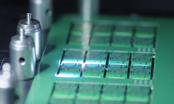 使用紫外激光切割機的功率真的越大越好嗎？